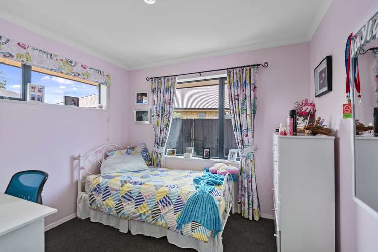 2 Montego Close Shirley_12