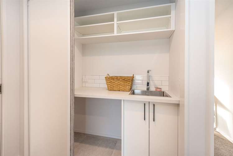 2/27 Springfield Road Saint Albans_16