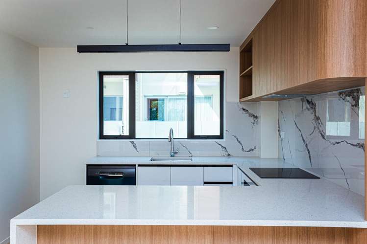 145 Albany Highway_3