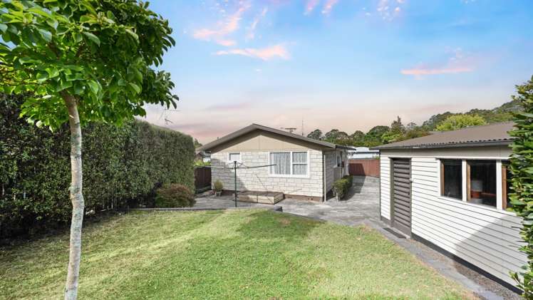 27 Manapouri Place Glenview_19