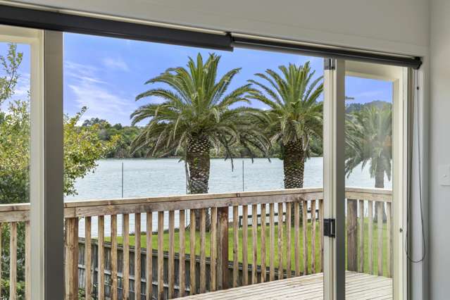 Walk to the Water, Live the Lifestyle