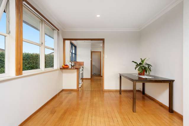 34 Woodford Avenue Brookfield_3