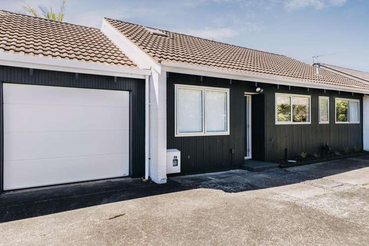 2/1 Gatman Street Birkdale_1