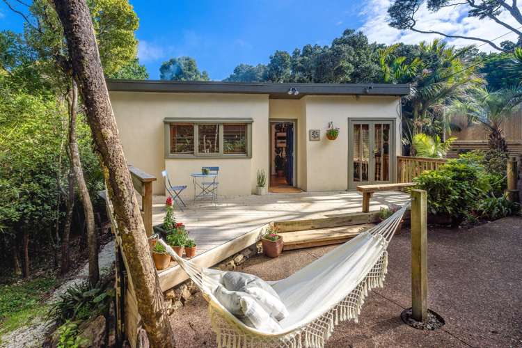 35 Hekerua Road_1