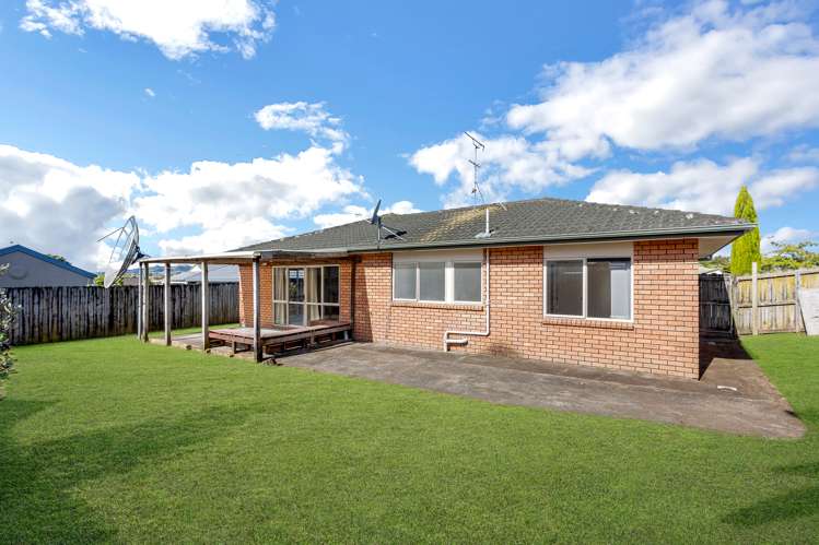 5 Caldecote Place Flat Bush_10