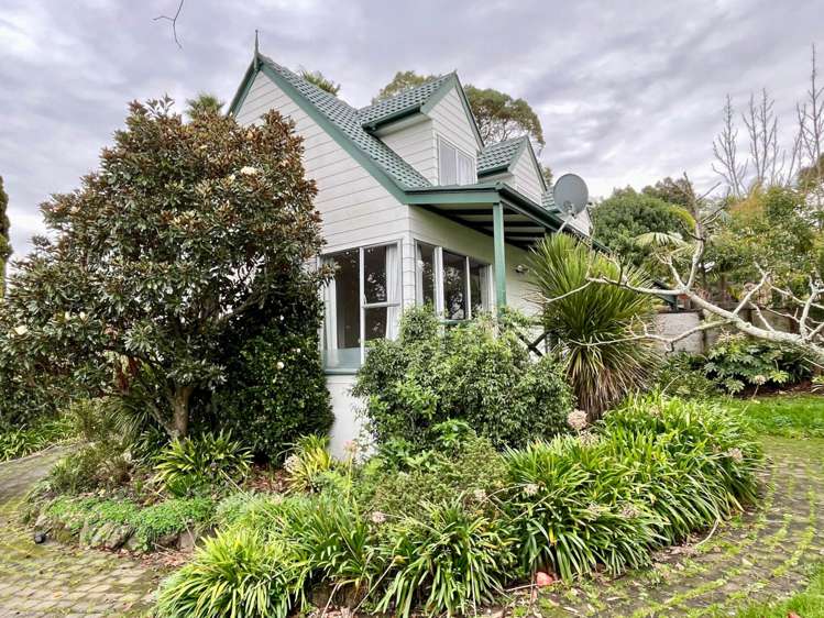 36 Nui Mana Place Te Atatu South_1