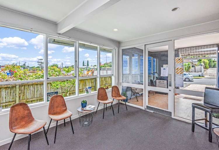 161 Lake Road Belmont_5