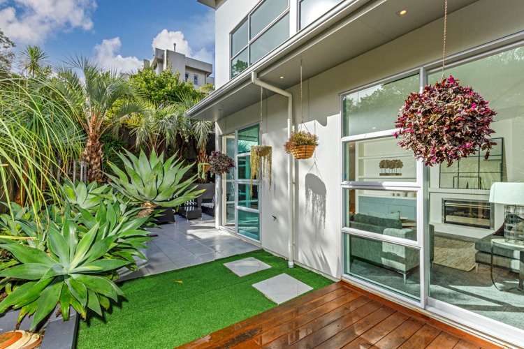 19 Zara Court Windsor Park_40