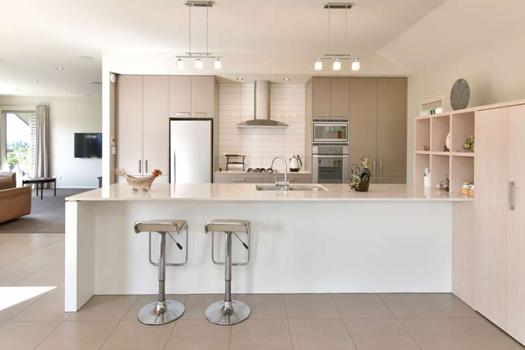 65 Chesterfield Way Orewa_11