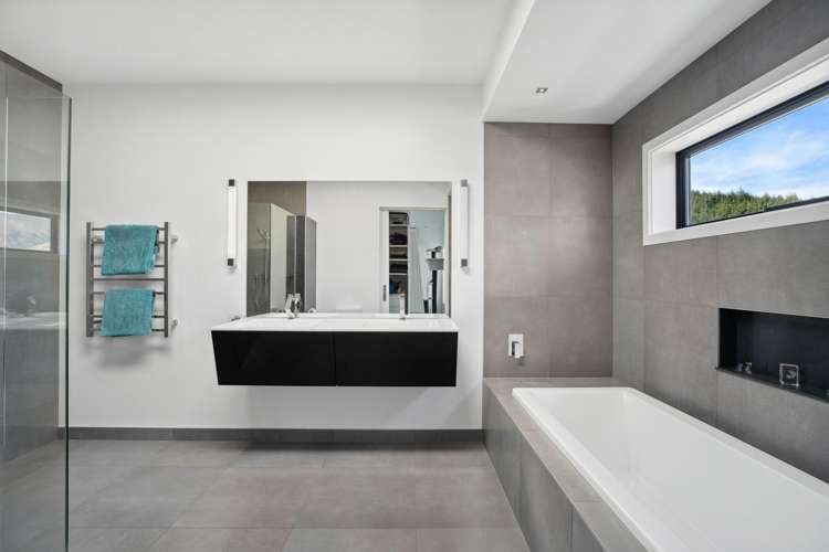 47 Forest Heights Wanaka_13