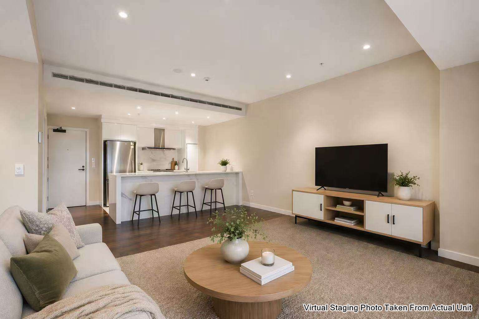 205/47 Beach Road – hero