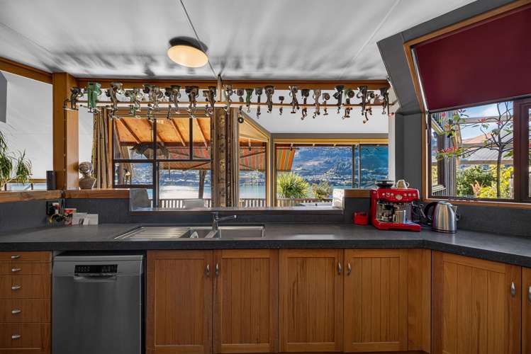 272 Peninsula Road Kelvin Heights_13