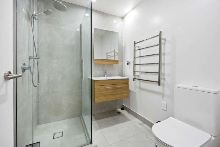 Lg07/9 Madeira Lane Grafton_11