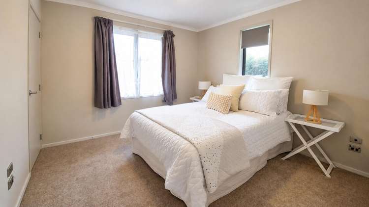 5/108 Old Farm Road Hamilton East_2