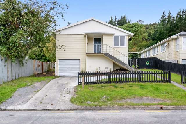 Charming family home in Wainuiomata awaits you!
