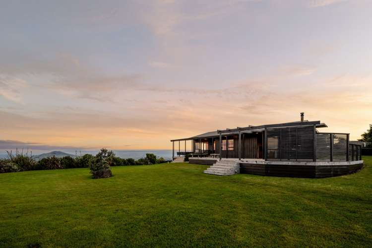 8 Tiwarawara Lane Puketotara_6