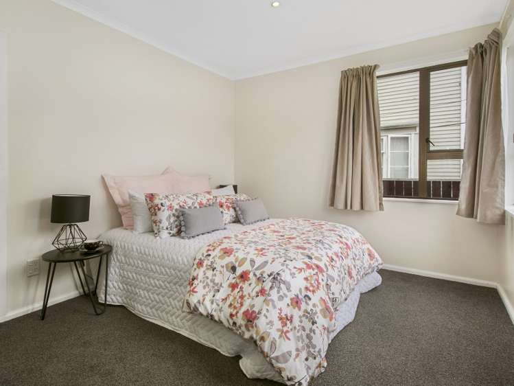 36 Reynolds Street Taita_7