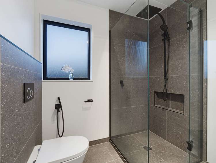 20 Petunia Drive Wigram_12