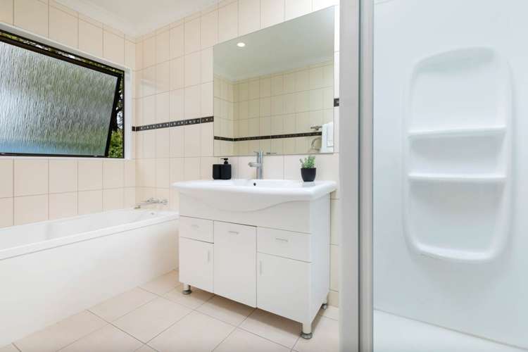 26 Fitzwilliam Drive Torbay_43