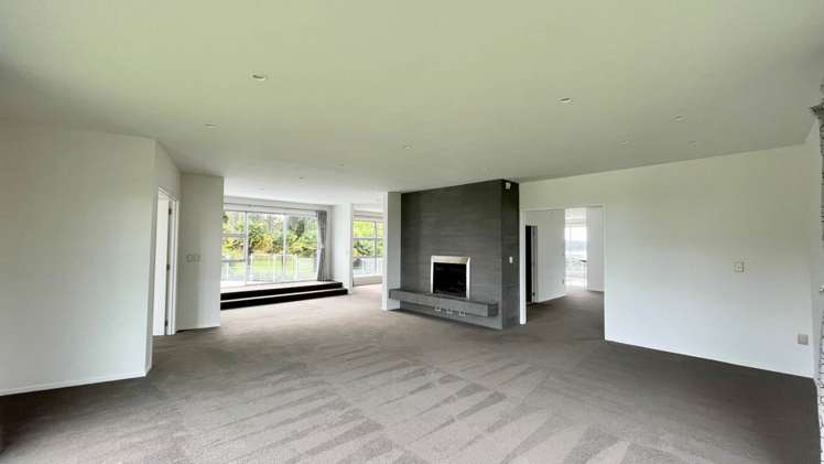 77 James Paige Lane Riverhead_3