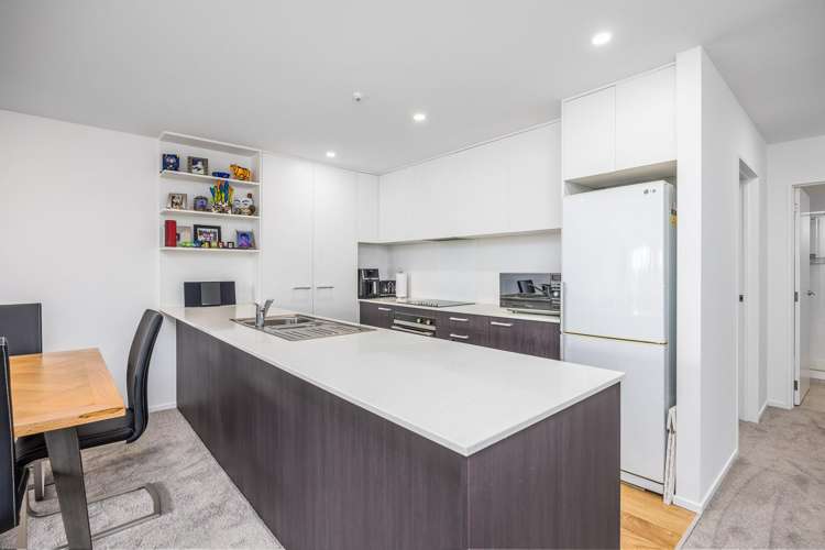 57/8 Thompson Park Road Mount Wellington_4