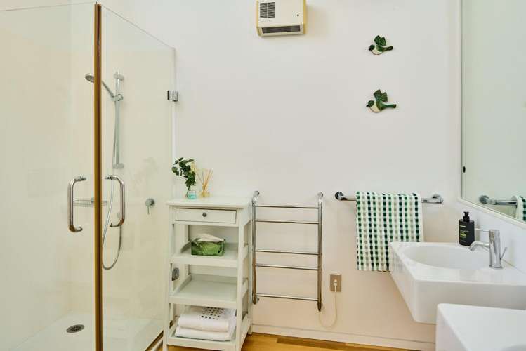 3.01/28 Waterloo Quay Pipitea_11