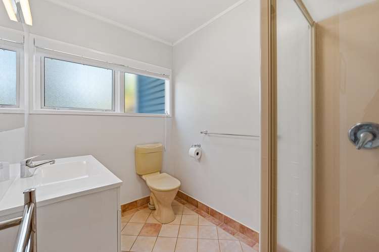 2/5 Henry Hill Road Taupo_18