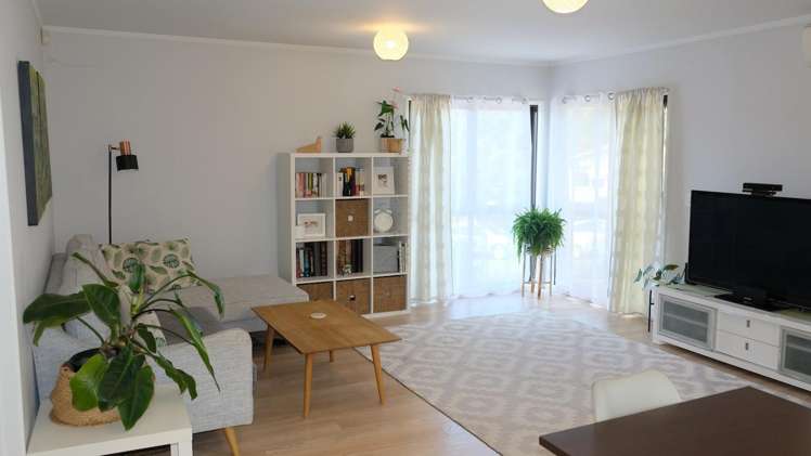 1 Titchener Street New Lynn_7