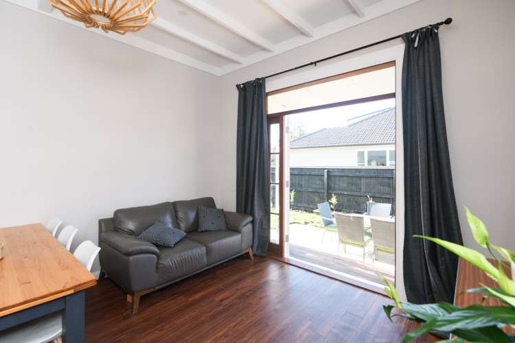 322 College Street West End_15