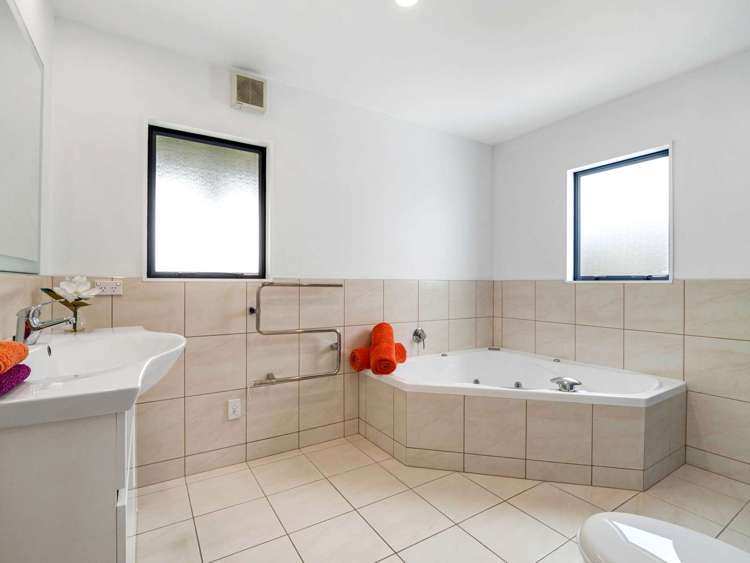 4 Hulme Place Owhata_18