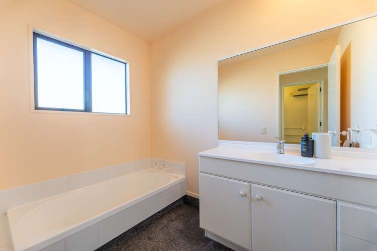 189 Pages Road Marchwiel_12