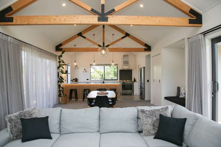 6 Hikuwai Drive Albert Town_2