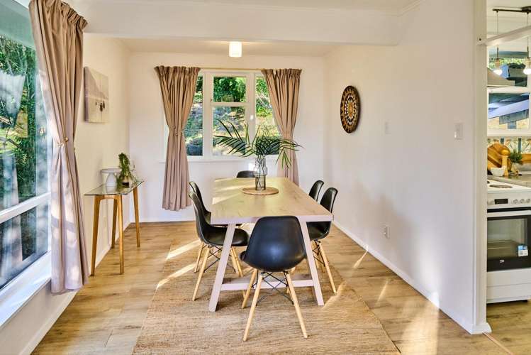 100 Helston Road_4