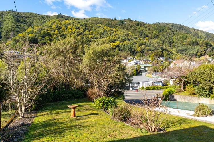 111 Waikawa Road Picton_17