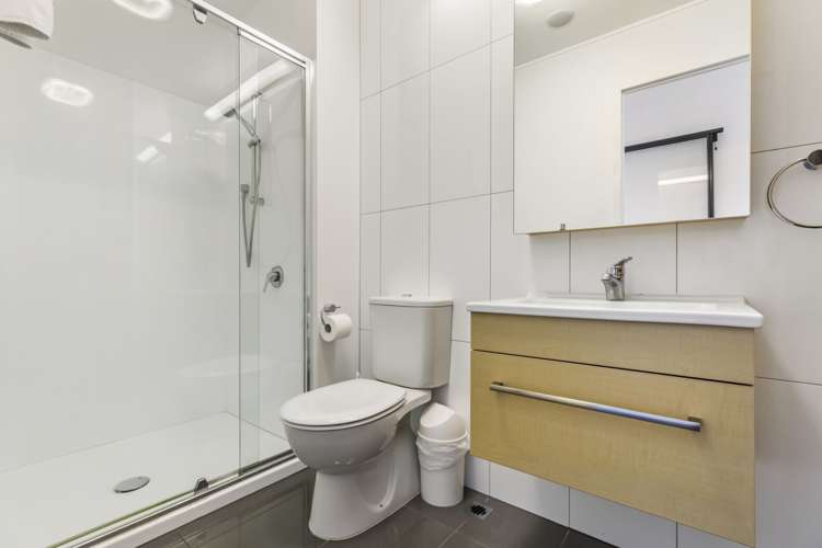 1007/17 Putney Way Manukau_9