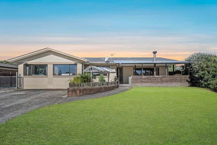 8 Papatahi Place Henderson_20