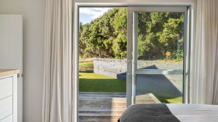 24 Orawahi Road Glenbrook Beach_20