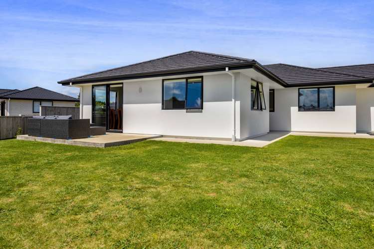 34 Honeyfield Drive Whalers Gate_5