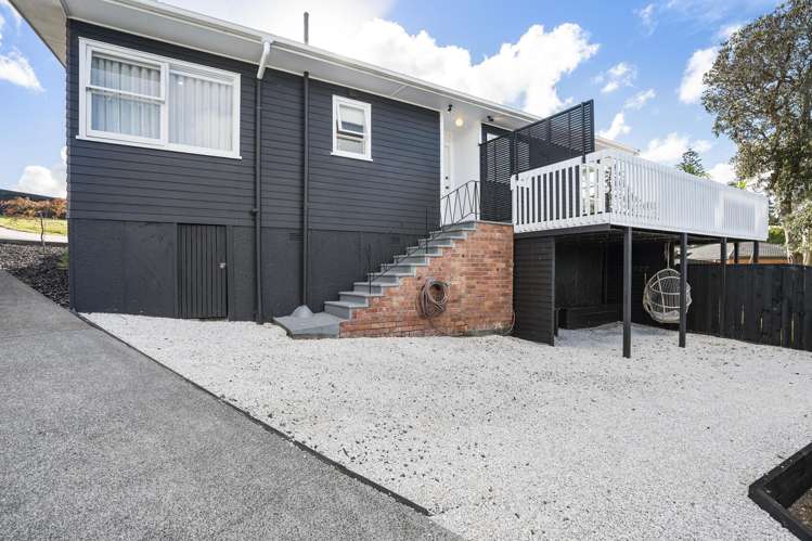 89 Fairclough Road Beach Haven_17