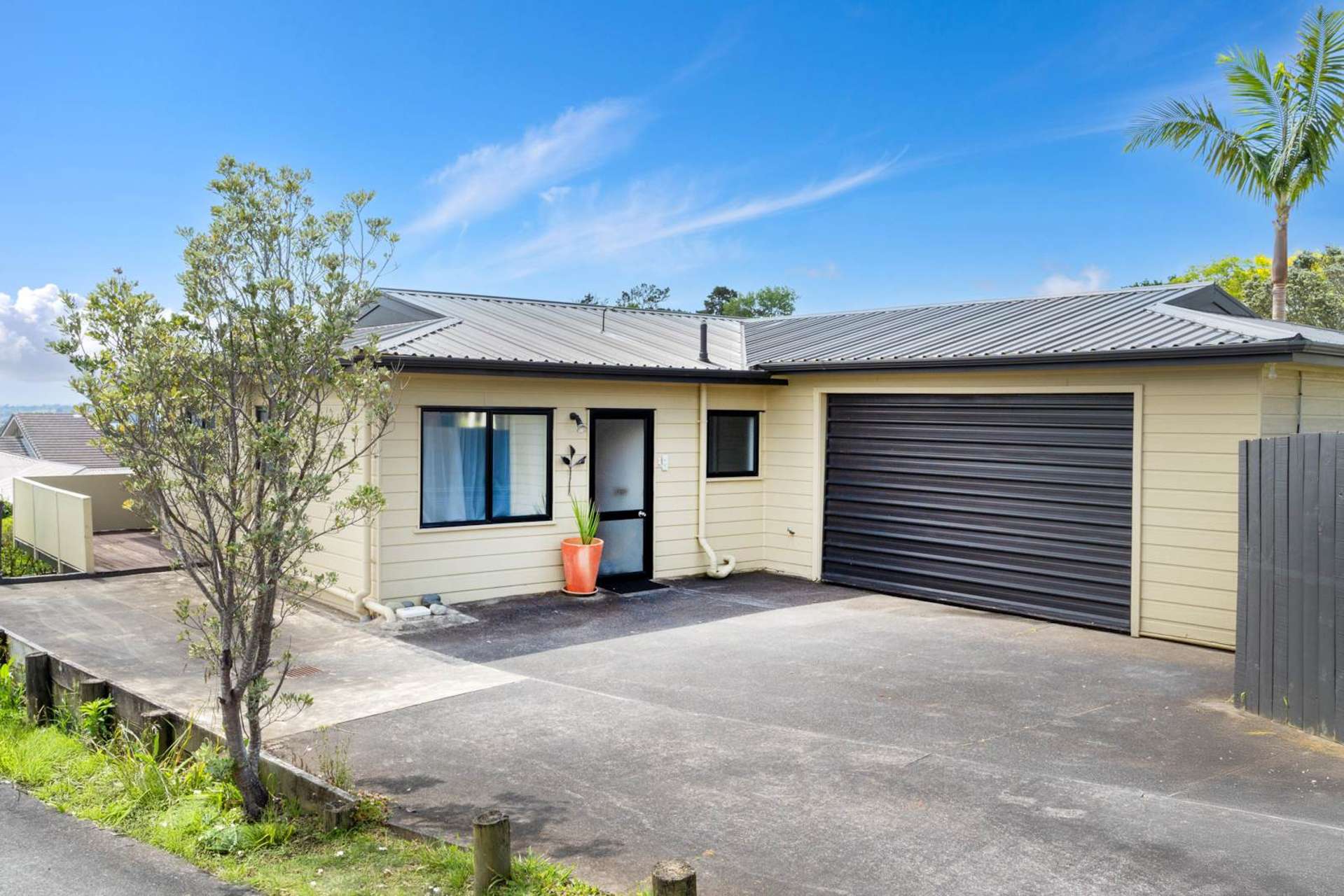 2/68 Bleakhouse Road Bucklands Beach_0