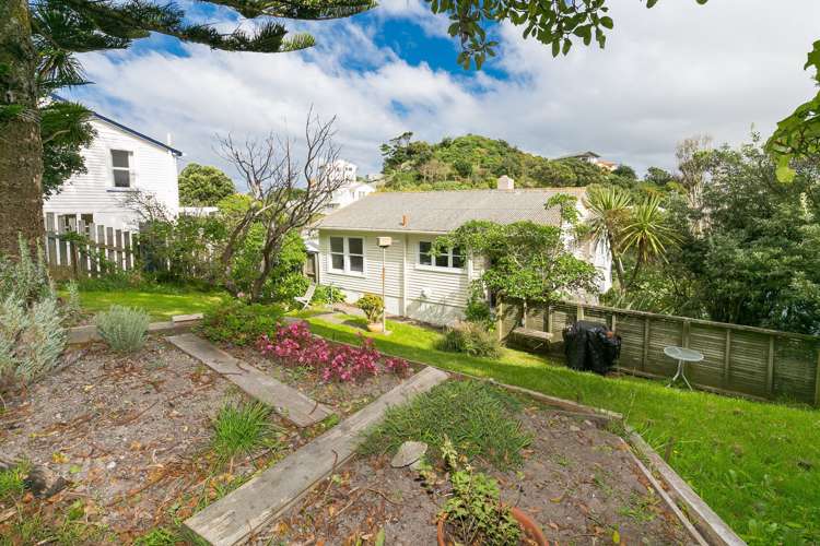 3 Bowes Crescent Strathmore Park_11