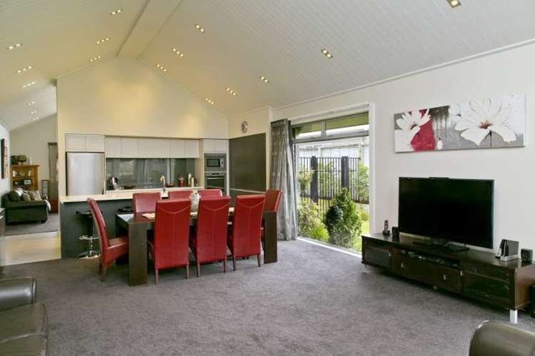 12 The Pheasant Tail Nukuhau_10