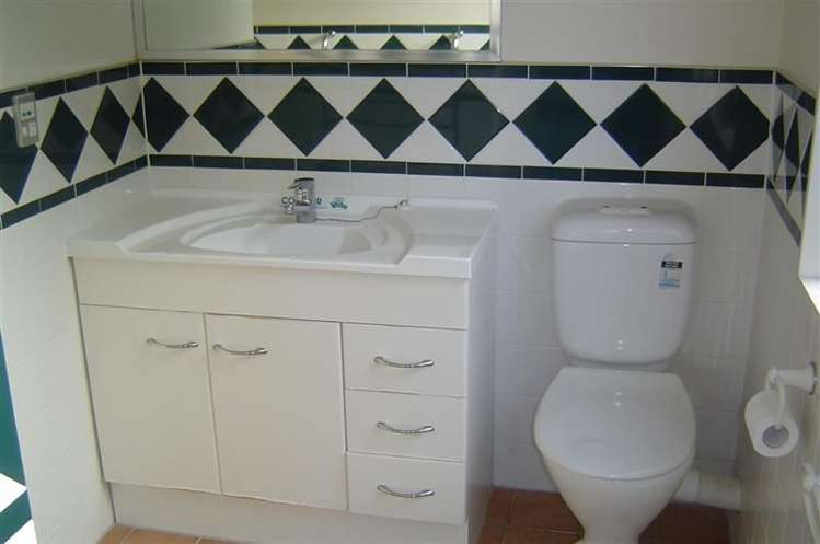 2/27 Commodore Parry Road Castor Bay_7