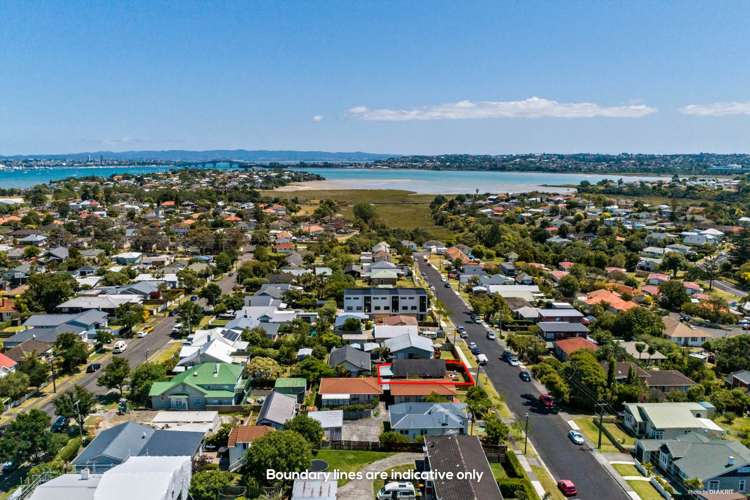 3/10 Corrella Road Belmont_19