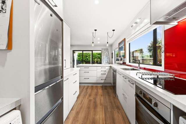 5 Anna Lane Raureka_4