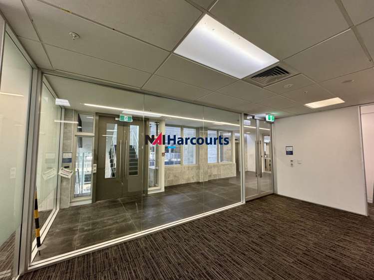 1/2 Fred Thomas Drive Takapuna_15