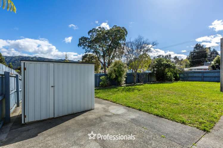 1 Monarch Grove Maoribank_19