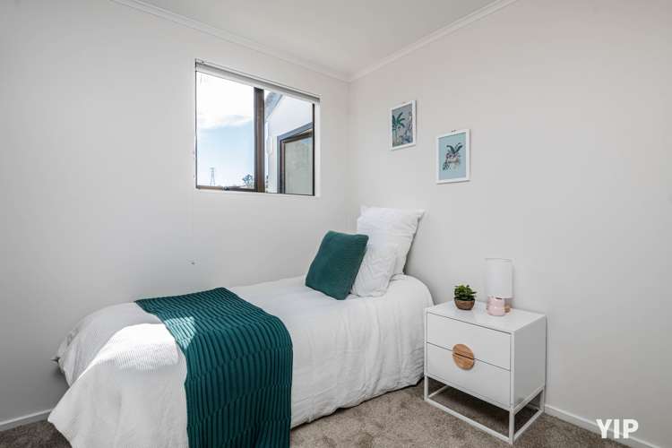 44 Colchester Crescent Newlands_23