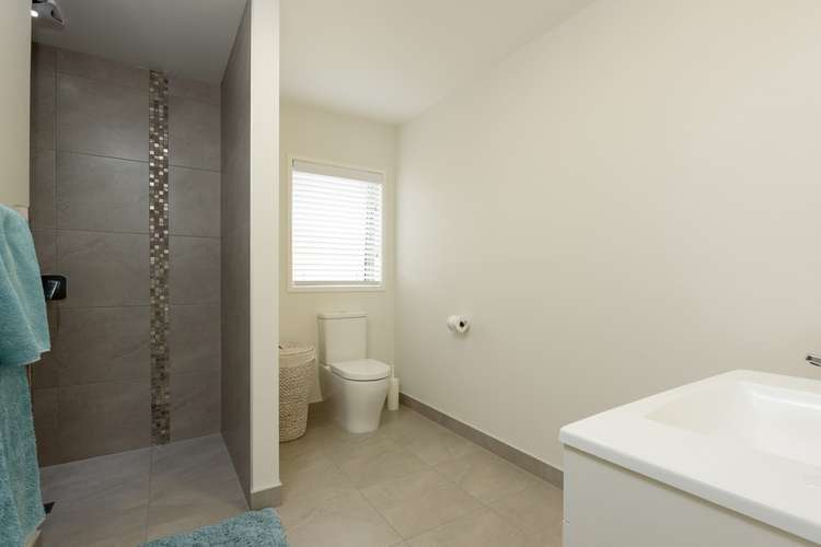 10 Celmisia Retreat Papamoa_5