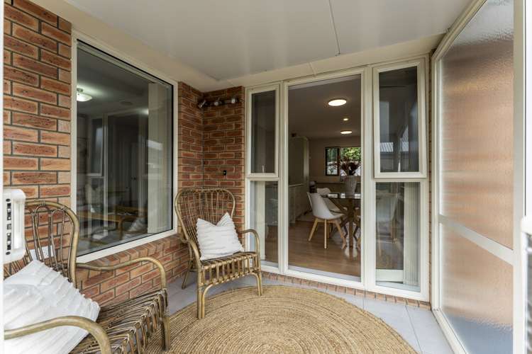 156 Barrington Street Somerfield_11